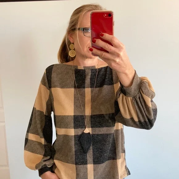 Black & Tan Plaid Puff Sleeve Top - Picture 3 of 9